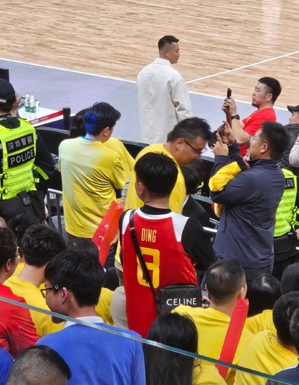 并写说念：“仍然有东说念主记起你的传奇……”    体育录像/图片