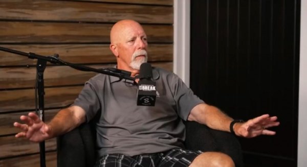 他会把它塞进他的屁眼体育赛事直播