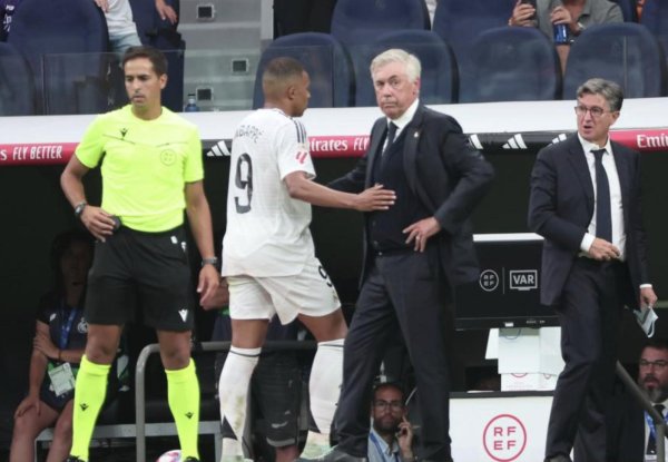 他还认为老师需要时期和信任才智获取顺利体育录像/图片