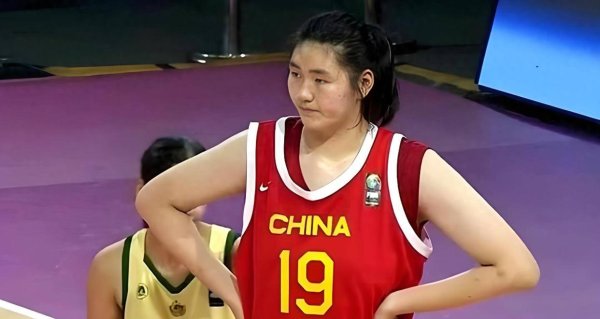 但也有2次症结和4次犯规体育赛事直播