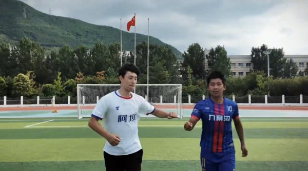 “但愿更多的东谈主知谈大好意思阿坝”体育录像/图片